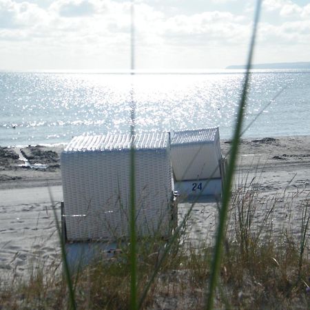 Pension Am Strand Juliusruh Exterior foto